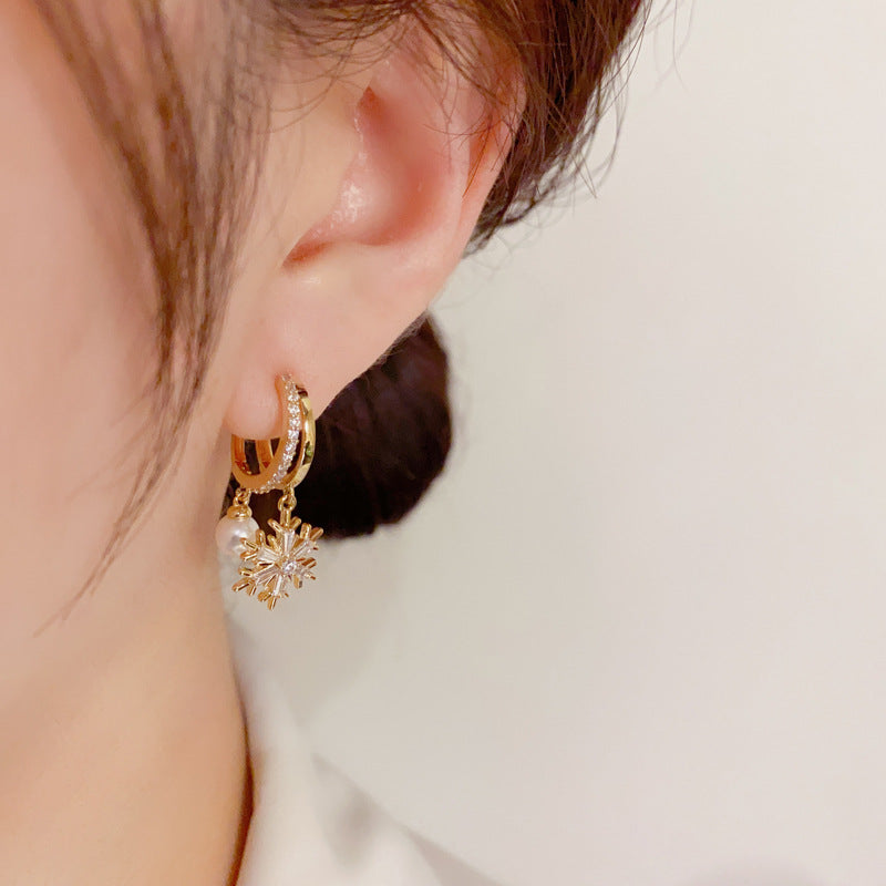 Snowflake Pearl Earrings