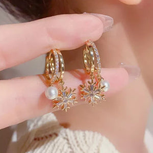 Snowflake Pearl Earrings