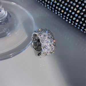 Women‘s Flower Zirconia Band Ring